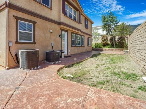 5003 Thornberry Way, Fontana CA 92336