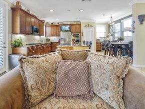 5003 Thornberry Way, Fontana CA 92336