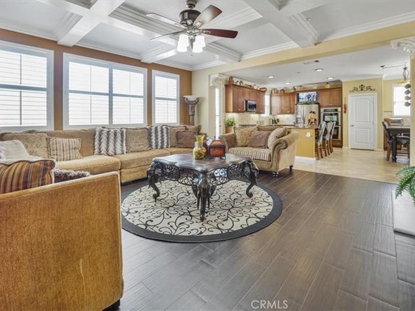 5003 Thornberry Way, Fontana CA 92336