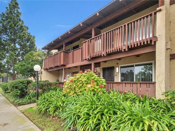 1030 W Macarthur Boulevard 5, Santa Ana CA 92707