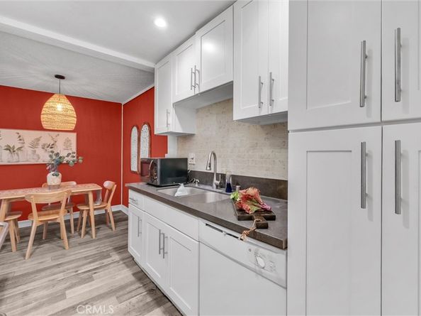 1030 W Macarthur Boulevard 5, Santa Ana CA 92707