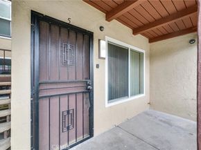 1030 W Macarthur Boulevard 5, Santa Ana CA 92707
