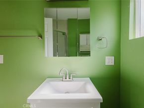 2226 Hauser Boulevard, Los Angeles CA 90016