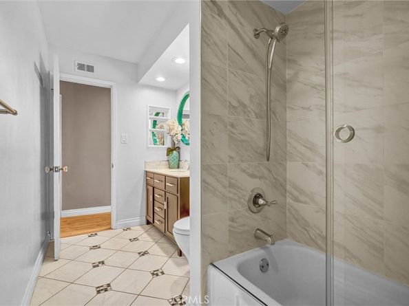 4121 Country Club Drive, Lakewood CA 90712