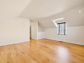 89 Rivo Alto Canal, Long Beach CA 90803