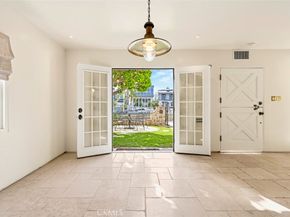 89 Rivo Alto Canal, Long Beach CA 90803