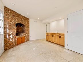 89 Rivo Alto Canal, Long Beach CA 90803