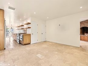 89 Rivo Alto Canal, Long Beach CA 90803