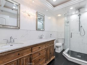 250 W Fairview Avenue 301, Glendale CA 91202