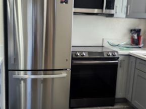 330 N Howard Street 212, Glendale CA 91206