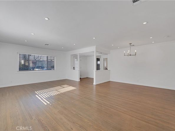 114 S Lamer Street, Burbank CA 91506