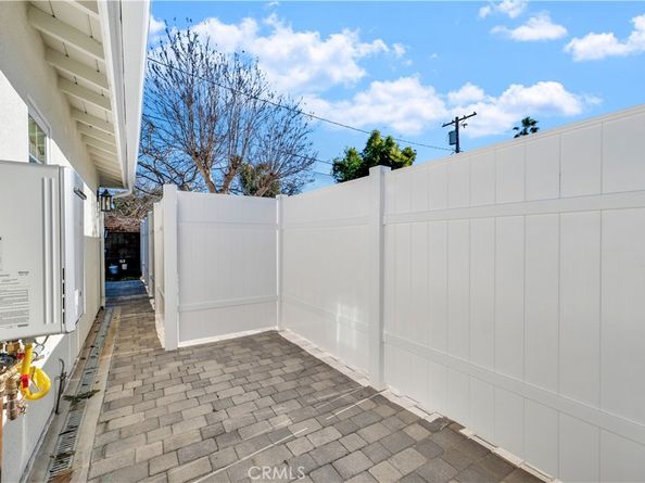 114 S Lamer Street, Burbank CA 91506