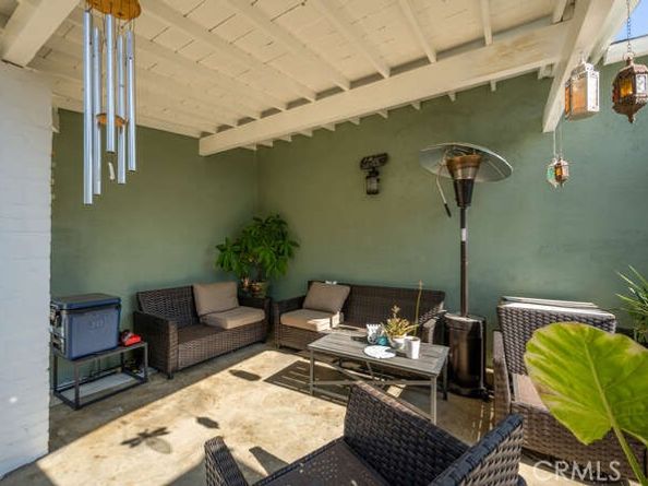 6044 Northside Drive, East Los Angeles CA 90022