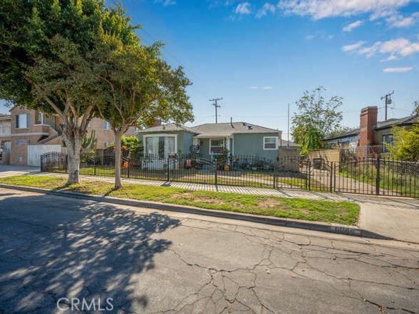 6044 Northside Drive, East Los Angeles CA 90022