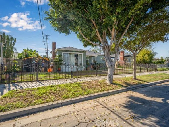 6044 Northside Drive, East Los Angeles CA 90022