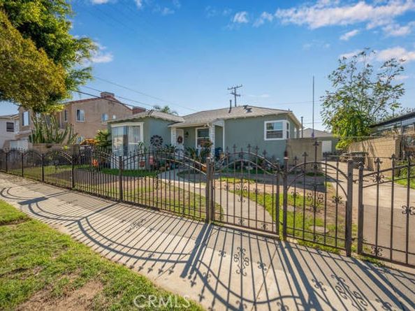 6044 Northside Drive, East Los Angeles CA 90022