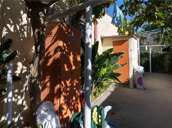 3366 Flower Street, Huntington Park CA 90255