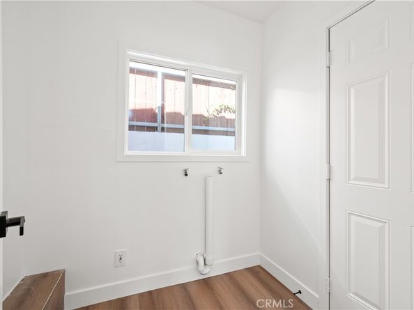 5563 Bangor, Los Angeles CA 90016