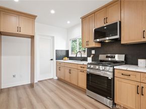 5563 Bangor, Los Angeles CA 90016