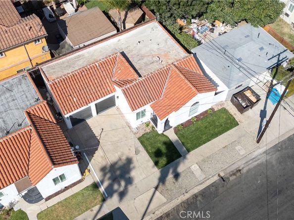 5563 Bangor, Los Angeles CA 90016