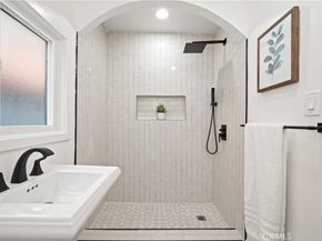 5563 Bangor, Los Angeles CA 90016