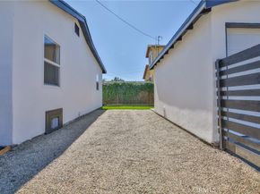 10955 S Spring Street, Los Angeles CA 90061