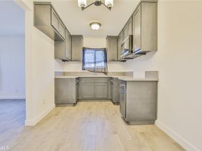 10955 S Spring Street, Los Angeles CA 90061