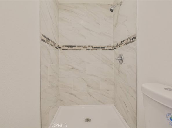 10955 S Spring Street, Los Angeles CA 90061