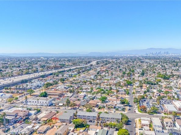 10955 S Spring Street, Los Angeles CA 90061