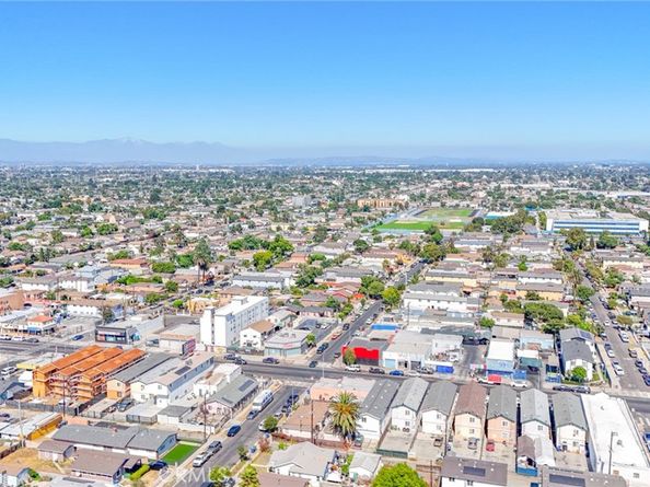 10955 S Spring Street, Los Angeles CA 90061