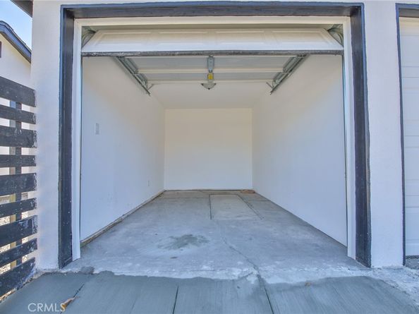 10955 S Spring Street, Los Angeles CA 90061