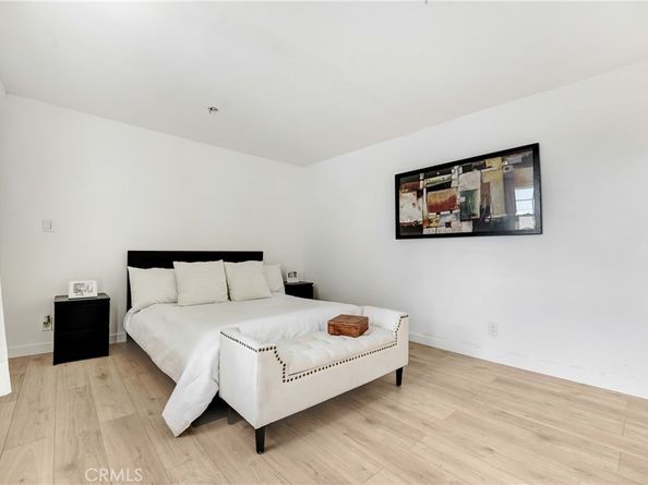 230 E 75th Street, Los Angeles CA 90003