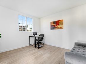 230 E 75th Street, Los Angeles CA 90003