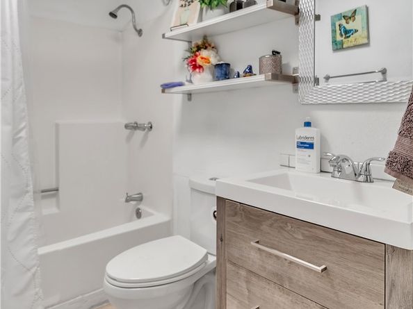 8731 S Gramercy Place, Los Angeles CA 90047