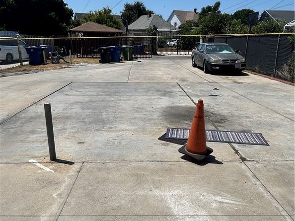 3741 Maple Avenue 4, Los Angeles CA 90011