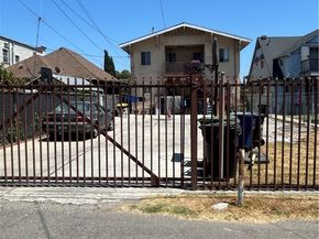 3741 Maple Avenue 4, Los Angeles CA 90011