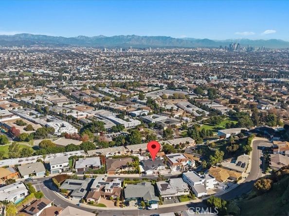 4119 Don Jose Dr, Baldwin Hills CA 90008