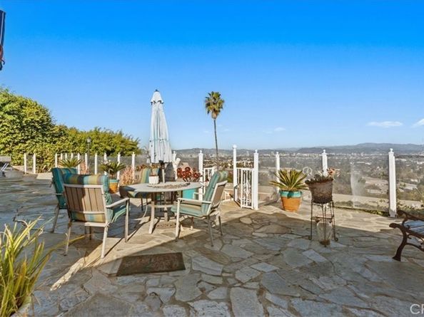 4119 Don Jose Dr, Baldwin Hills CA 90008