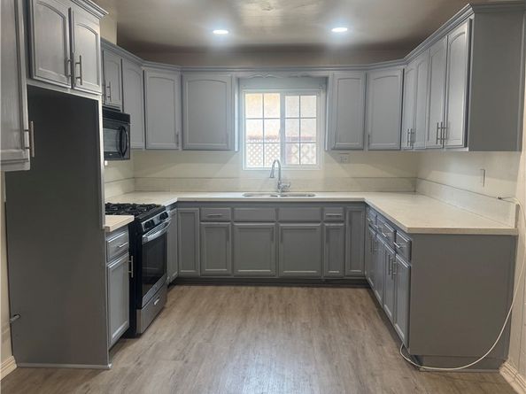 13107 Jarvis, Los Angeles CA 90061