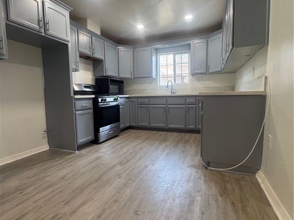 13107 Jarvis, Los Angeles CA 90061