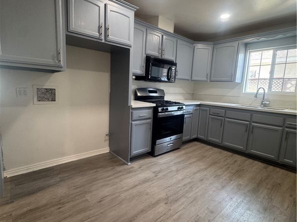 13107 Jarvis, Los Angeles CA 90061