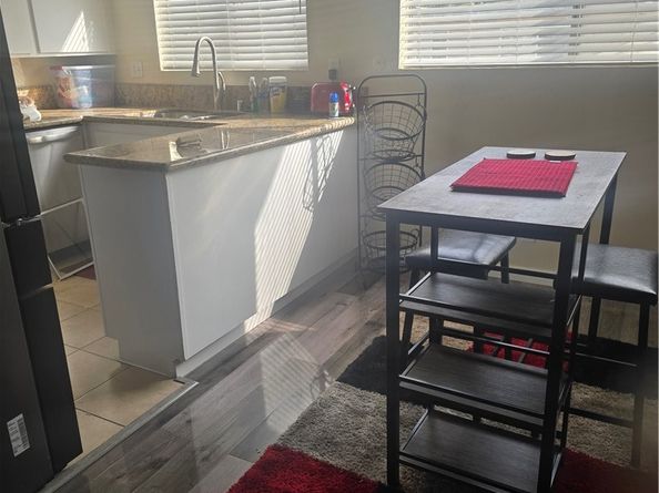 852 W Beach Avenue 4, Inglewood CA 90302