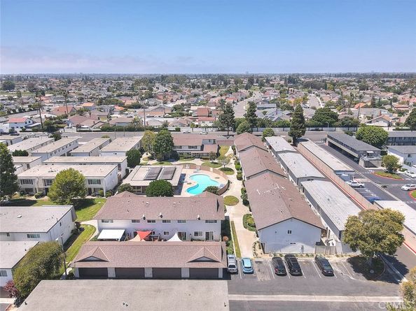 17401 Hood Court, Fountain Valley CA 92708