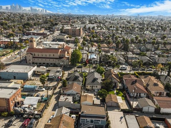 3417 4th Avenue, Los Angeles CA 90018