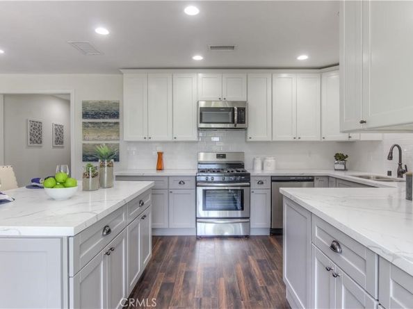 1925 N Screenland Drive, Burbank CA 91505