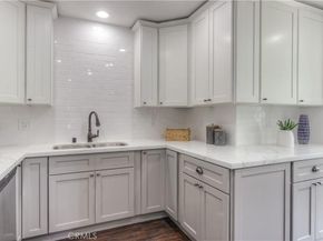 1925 N Screenland Drive, Burbank CA 91505