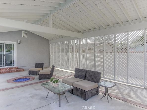 1925 N Screenland Drive, Burbank CA 91505