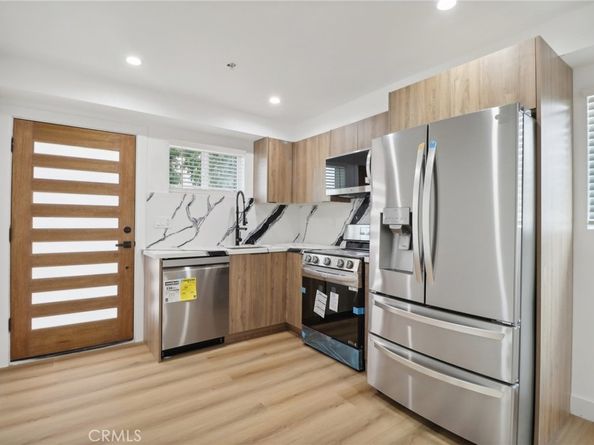 4512 St Elmo Drive, Los Angeles CA 90019