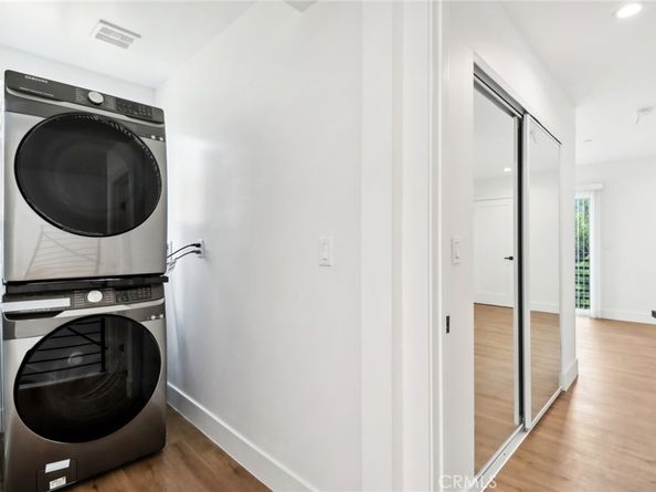 4512 St Elmo Drive, Los Angeles CA 90019