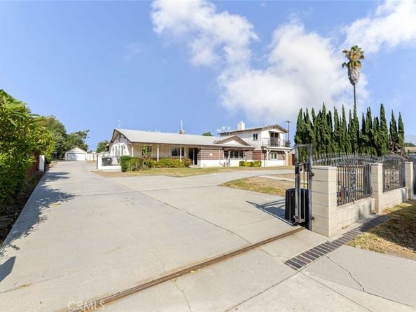 1123 S Walnut Avenue, West Covina CA 91790